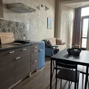 Pensjonat Chrilu House, Katania